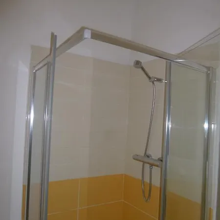 Dlouha Guest house